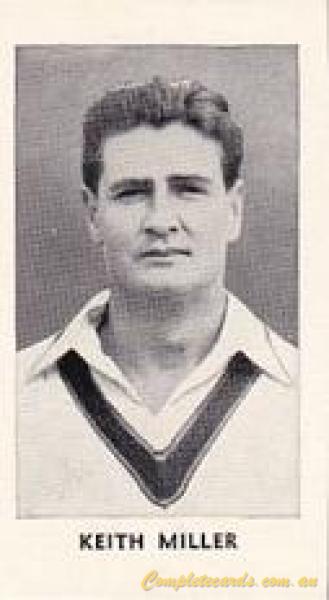 1956 D.C.Thomson The World's Best Cricketers (Wizard)